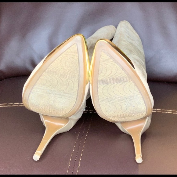 Boot - Picture 4 of 8